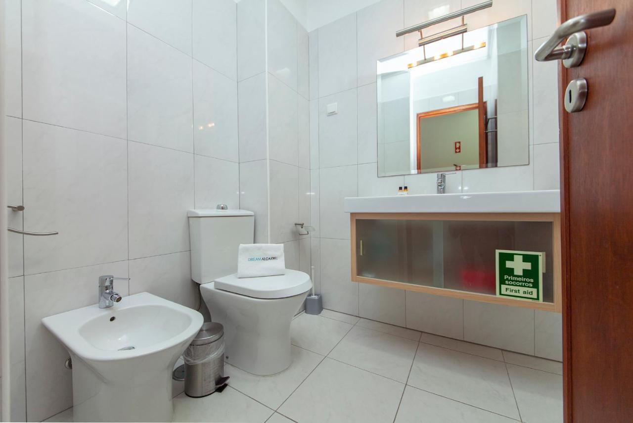A36 - Avenue Flat In Лагос Екстериор снимка