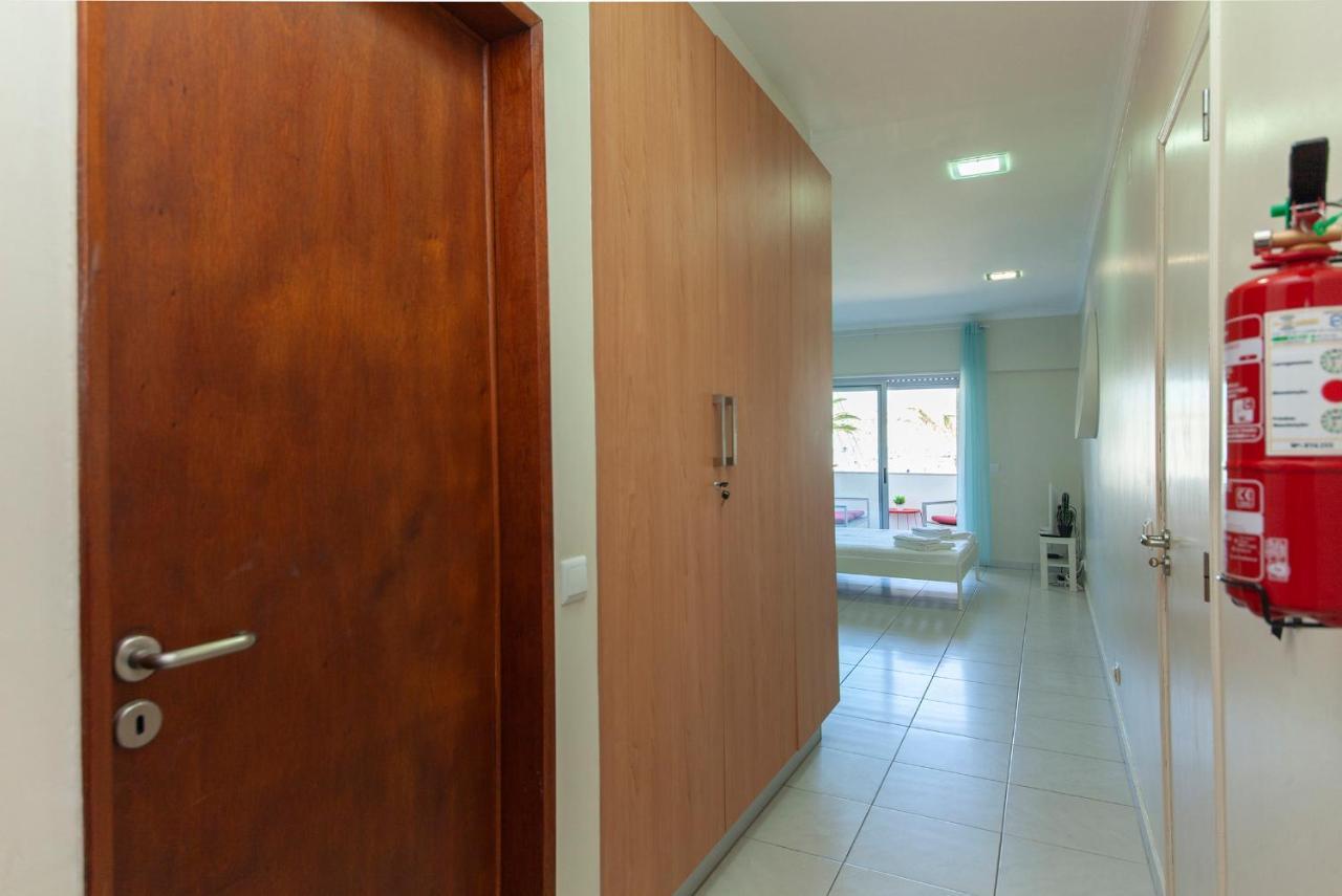 A36 - Avenue Flat In Лагос Екстериор снимка